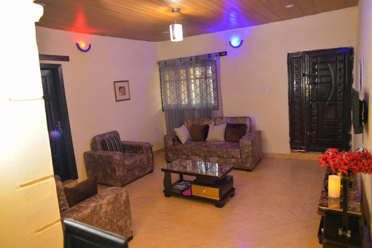 Living Green Apartments Airport Pick Up Benin City Exteriér fotografie