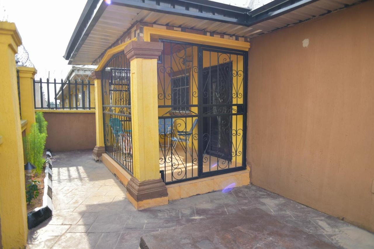 Living Green Apartments Airport Pick Up Benin City Exteriér fotografie